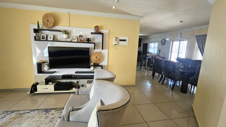 3 Bedroom Property for Sale in Melodie North West